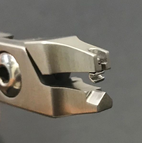 Innobrace Short Crimpable Hook Plier