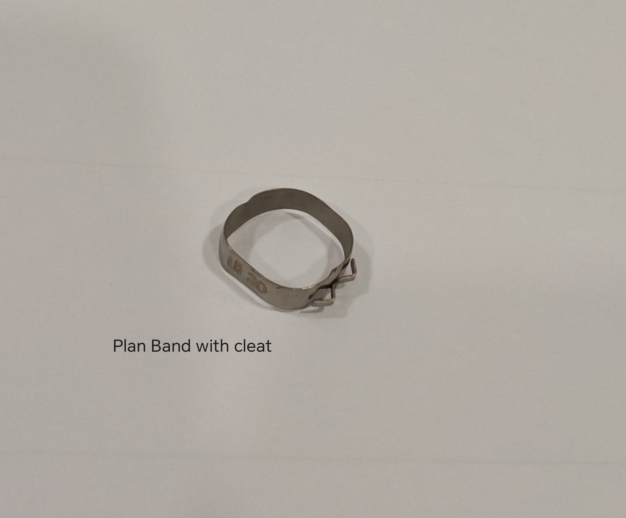 1st Molar plain bands with cleat - LL